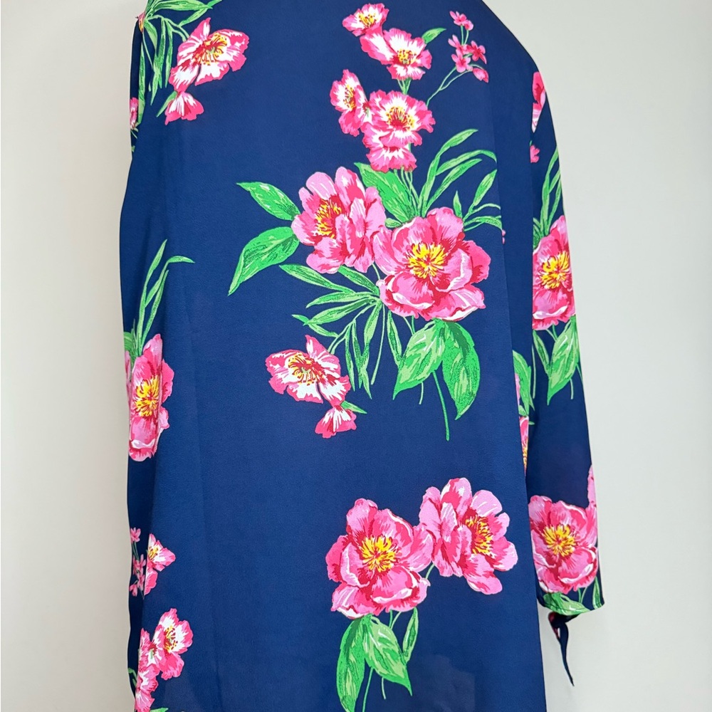 Talbots Floral Blue Blouse 3/4 sleeve with Pink peonies in size large - Picture 5 of 10